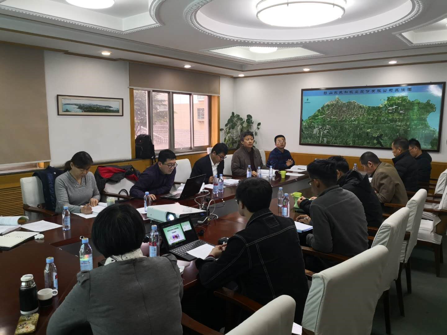 民和牧业肉种鸡养殖园区建设项目评审会.jpg